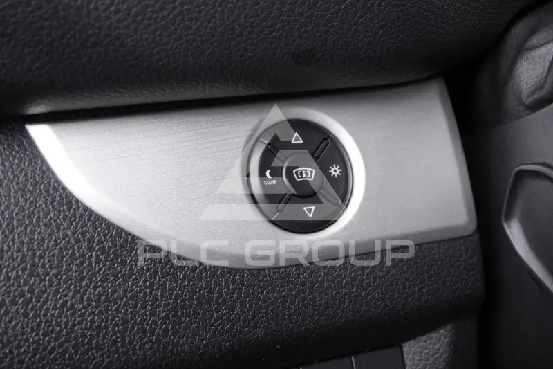 2021 Peugeot Traveller