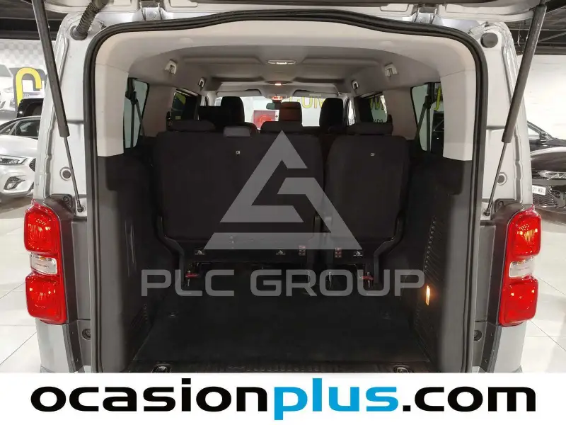 2021 Peugeot Traveller