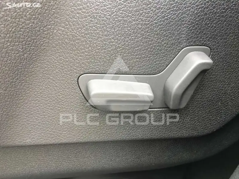 2021 Peugeot Traveller
