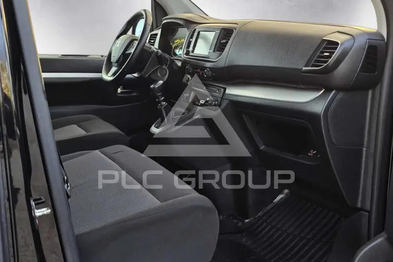 2021 Peugeot Traveller