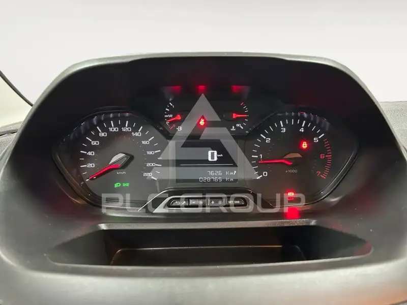 2021 Peugeot Partner