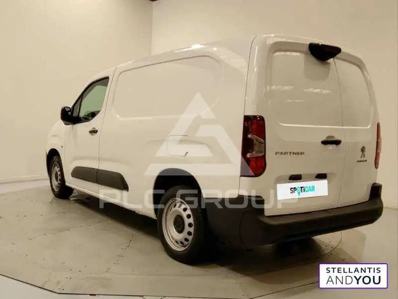 2021 Peugeot Partner