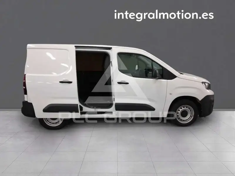 2021 Peugeot Partner