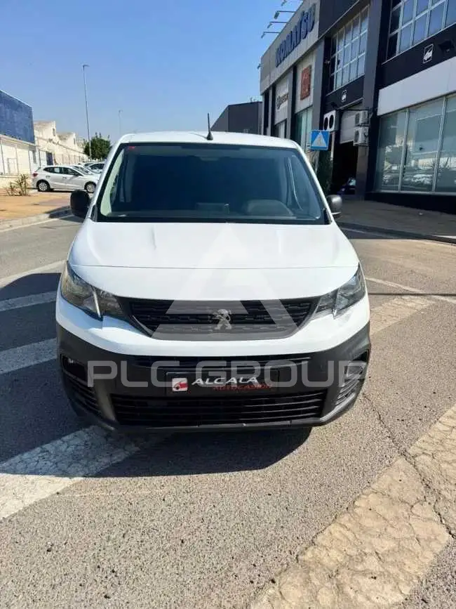 2021 Peugeot Partner