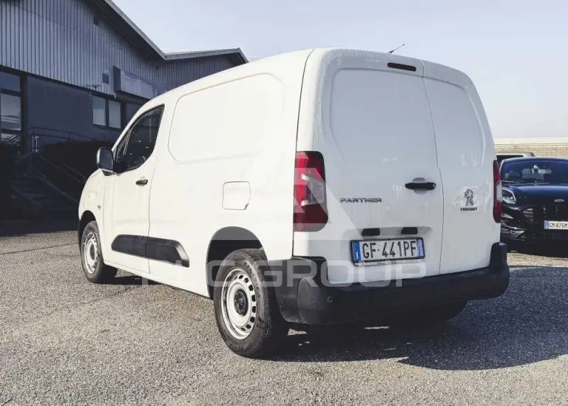 2021 Peugeot Partner