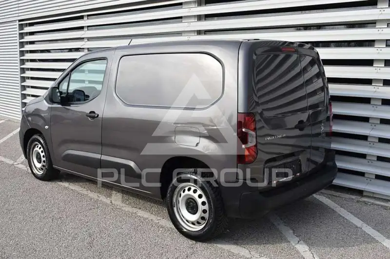 2021 Peugeot Partner