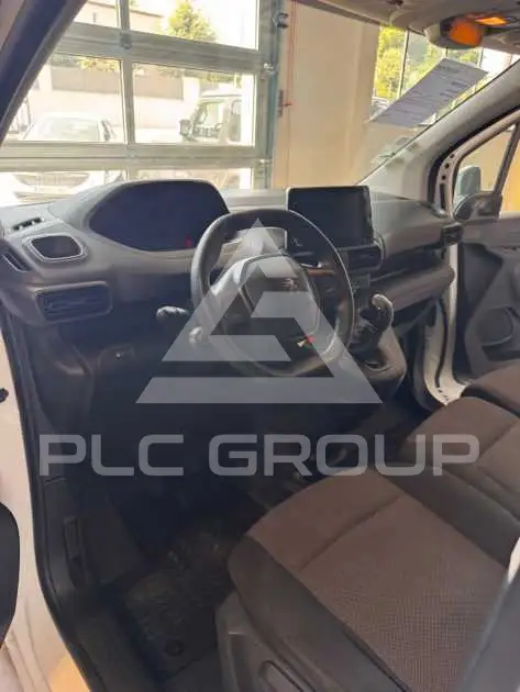 2021 Peugeot Partner