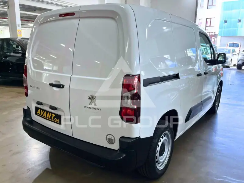 2021 Peugeot Partner