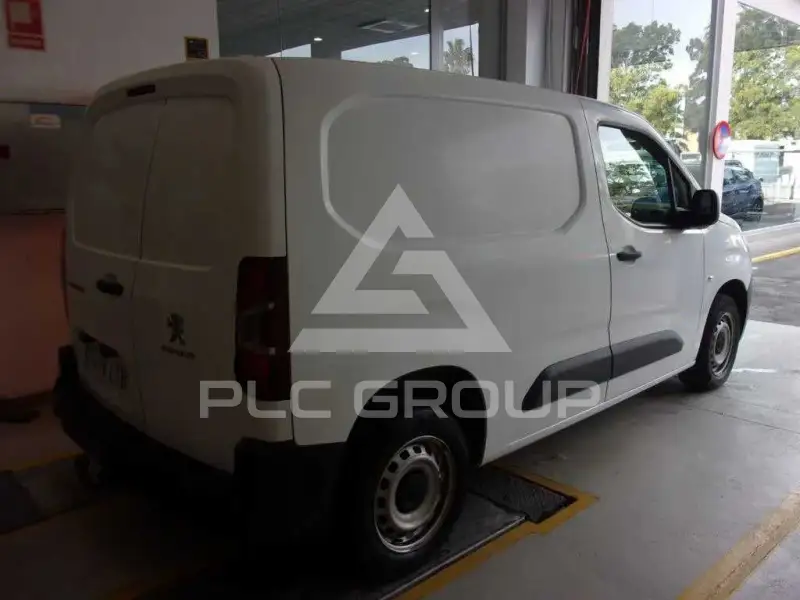 2021 Peugeot Partner