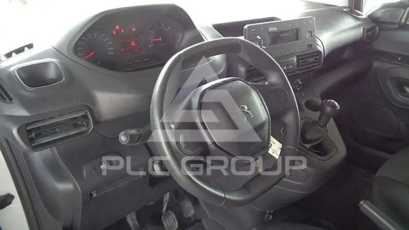 2021 Peugeot Partner