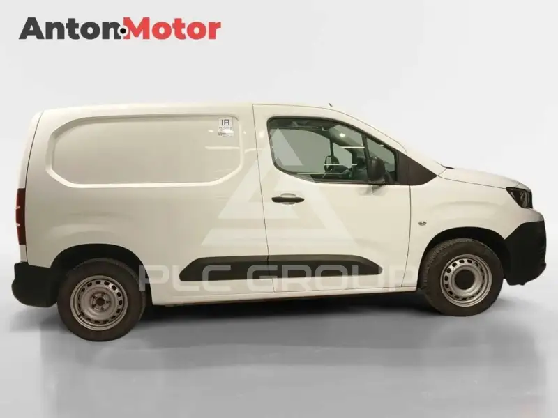 2021 Peugeot Partner