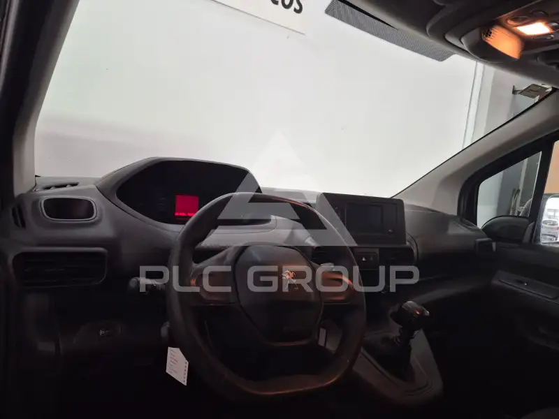 2021 Peugeot Partner
