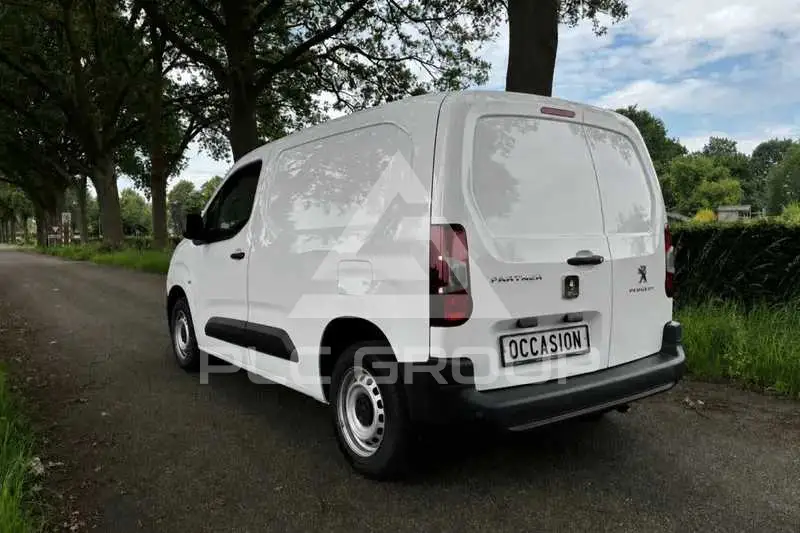 2021 Peugeot Partner
