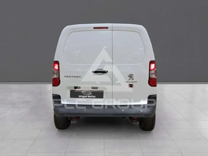 2021 Peugeot Partner
