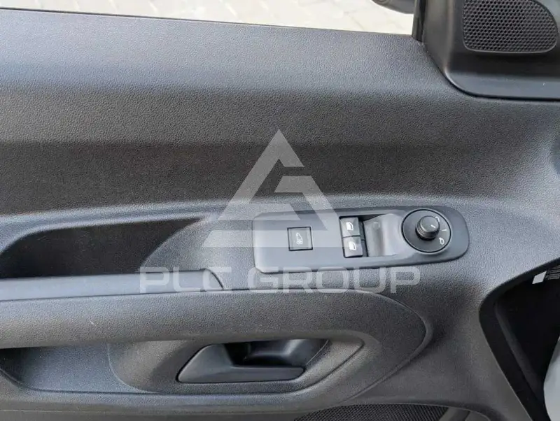 2021 Peugeot Partner