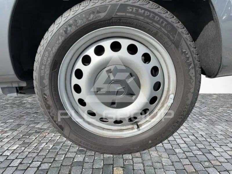 2021 Mercedes Benz Vito