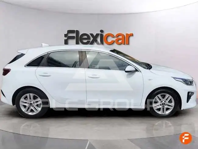 2021 KIA Ceed
