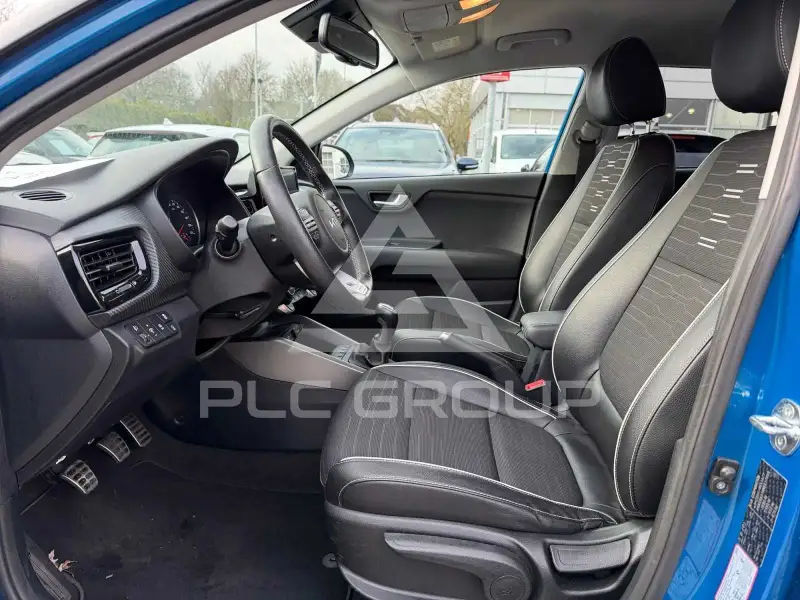 2021 KIA Stonic