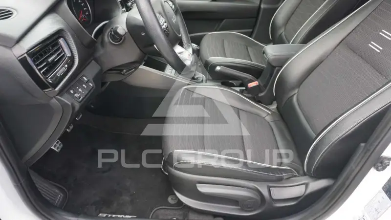 2021 KIA Stonic