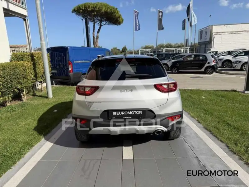 2021 KIA Stonic