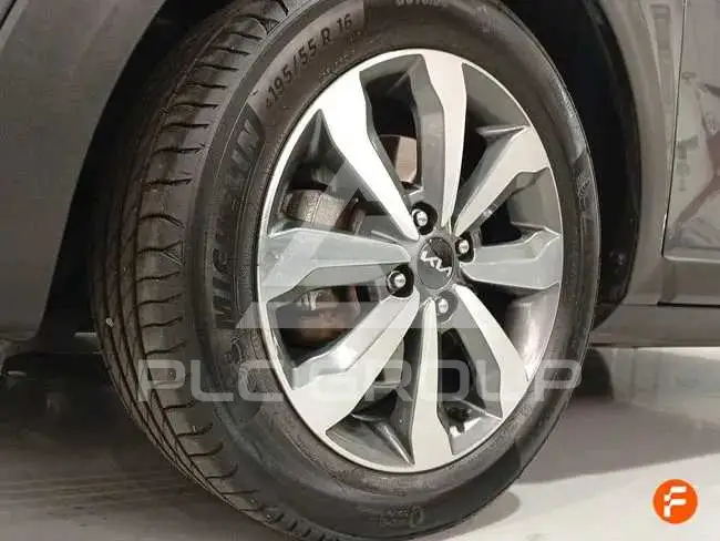 2021 KIA Stonic