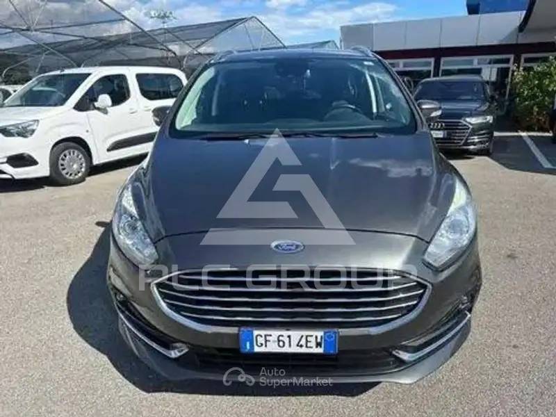 2021 Ford S-Max