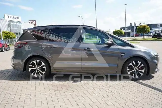 2021 Ford S-Max