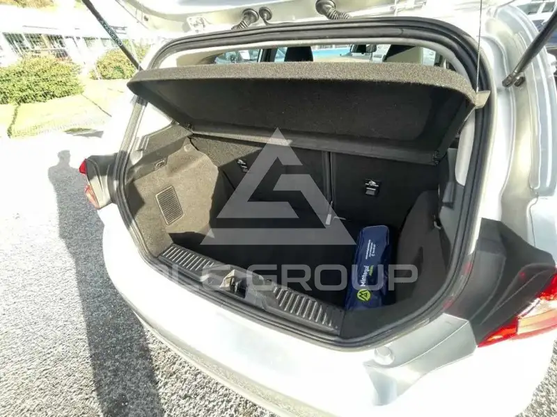 2021 Ford FIESTA