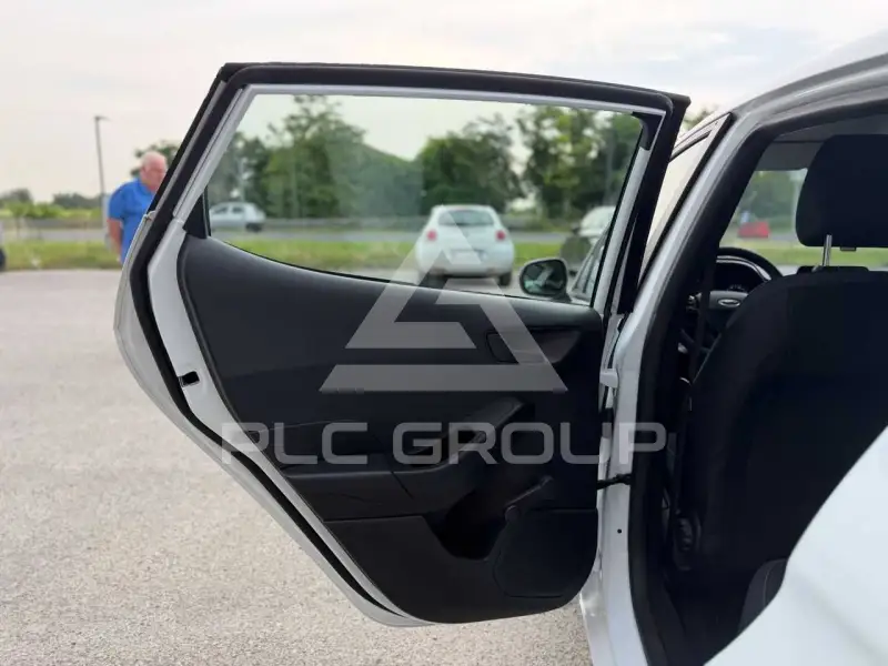 2021 Ford FIESTA