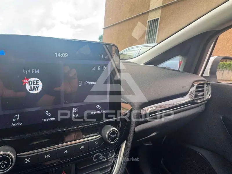 2021 Ford FIESTA
