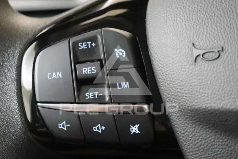 2021 Ford FIESTA