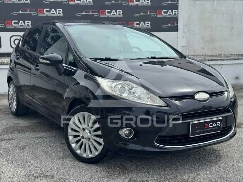 2021 Ford FIESTA