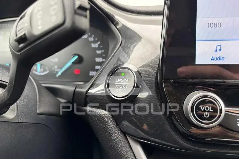 2021 Ford FIESTA