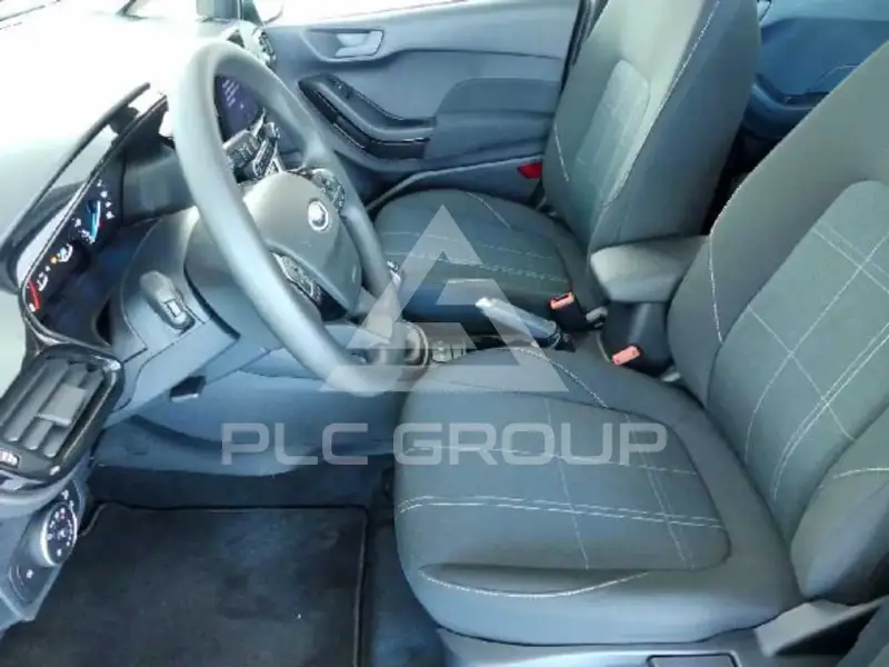 2021 Ford FIESTA