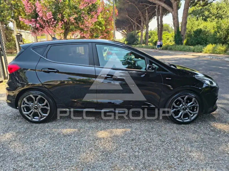 2021 Ford FIESTA