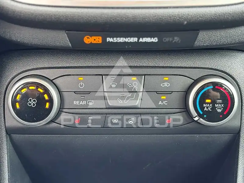 2021 Ford FIESTA