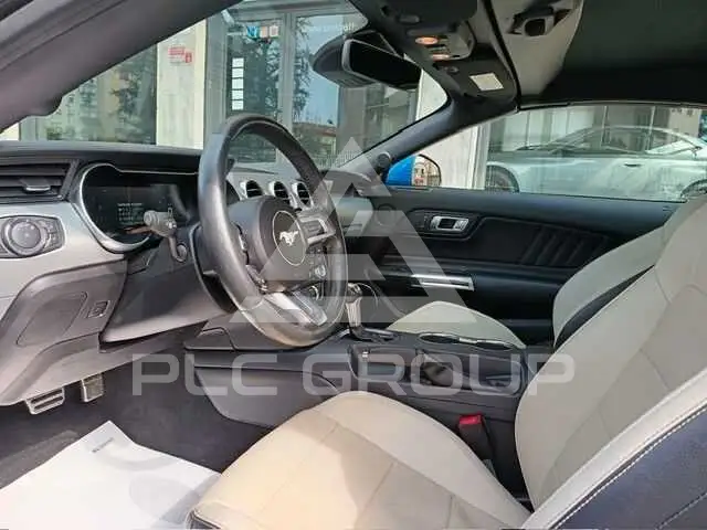 2021 Ford MUSTANG