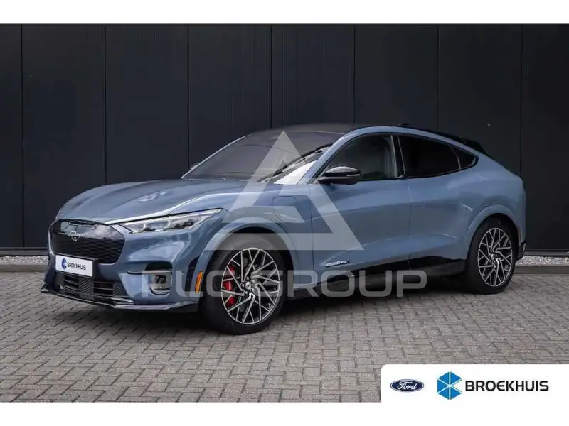2021 Ford MUSTANG