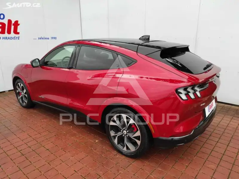 2021 Ford MUSTANG