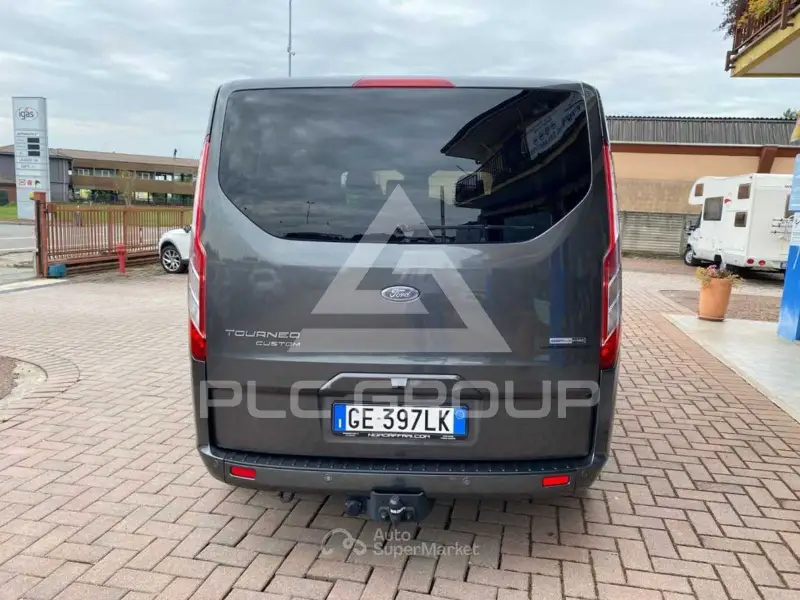 2021 Ford Tourneo