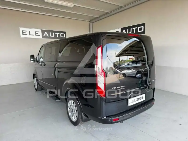 2021 Ford Tourneo