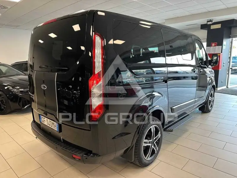 2021 Ford Tourneo