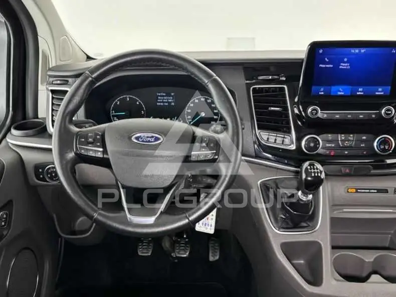 2021 Ford Tourneo