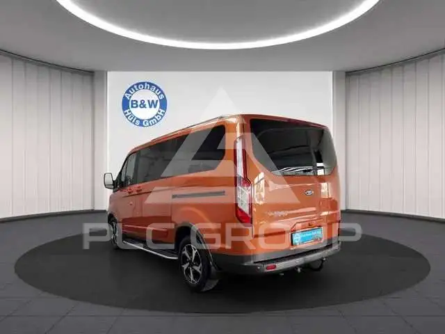 2021 Ford Tourneo
