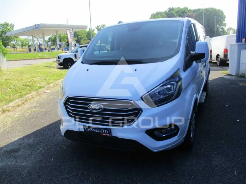 2021 Ford Tourneo
