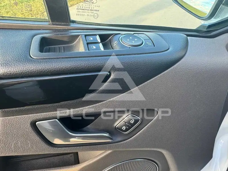 2021 Ford Tourneo