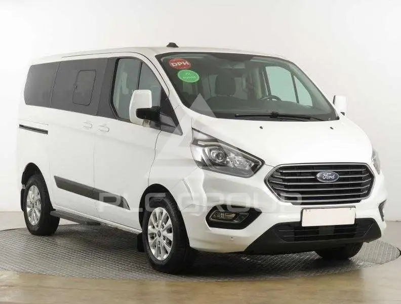 2021 Ford Tourneo
