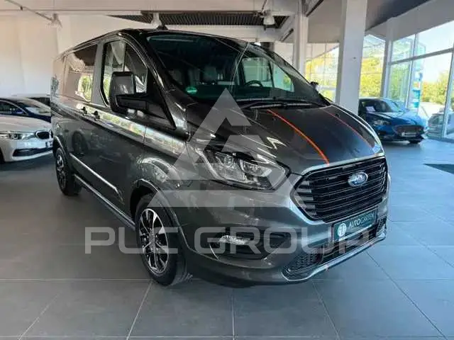 2021 Ford Tourneo