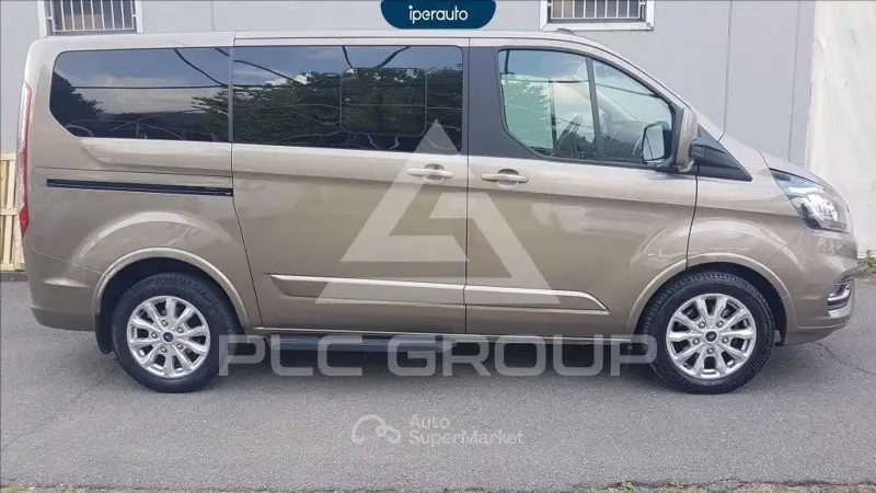 2021 Ford Tourneo