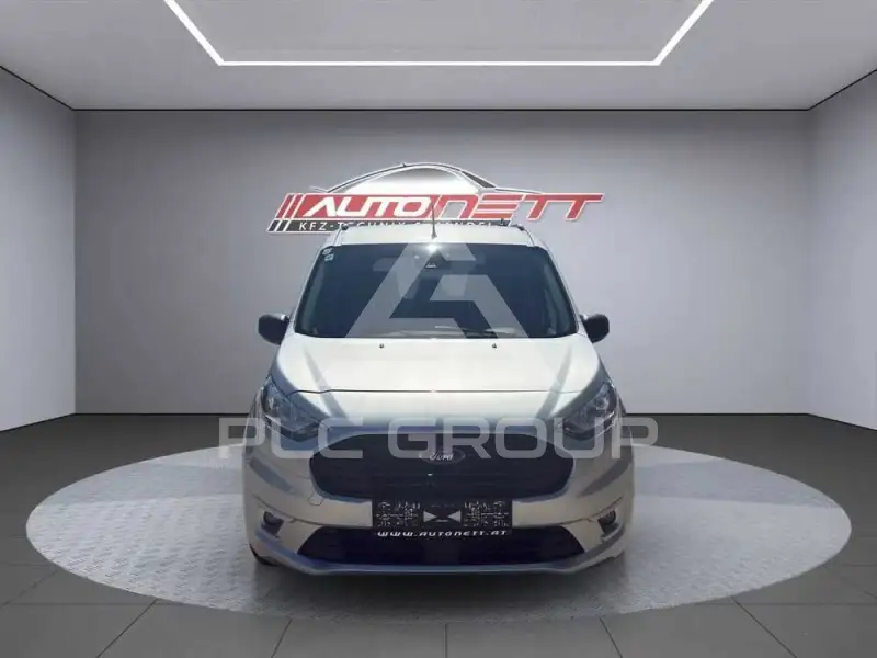 2021 Ford Tourneo